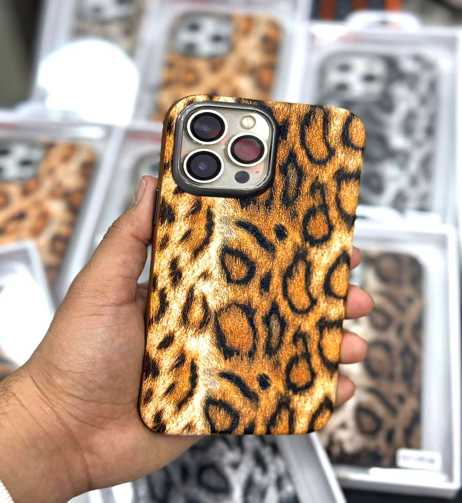 Shockproof Case with 3D Tiger Leather Pattern Compatible with iPhone 15 Pro Max   Shockproof Case with 3D Tiger Leather Pattern Compatible with iPhone 15 Pro Max