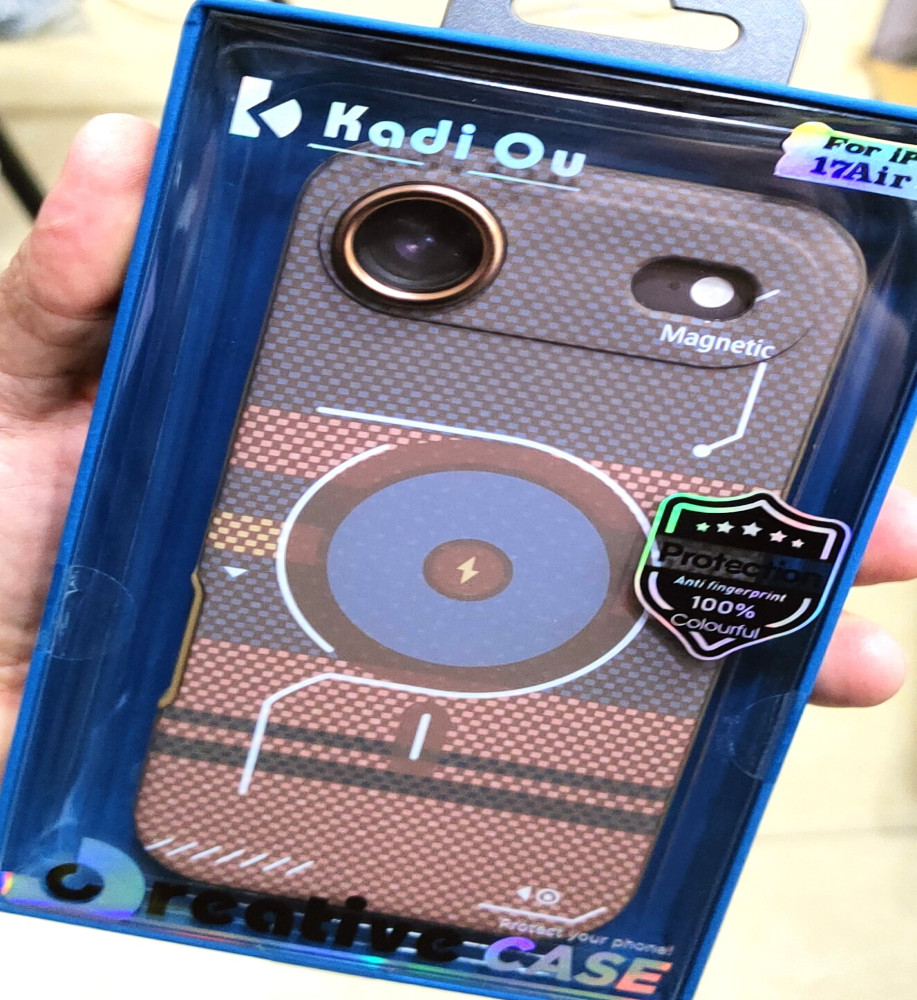  Luxury two-piece case (clear inner + magnetic carbon fiber outer cover), slim, fingerprint-resistant, and supports MagSafe, compatible with iphone 17 Air 