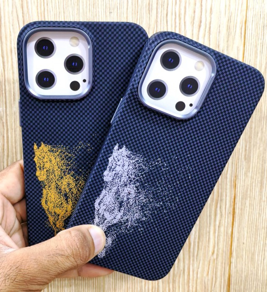  iPhone 14 Pro Max Carbon Fiber MagSafe Case – Protective and Stylish. 