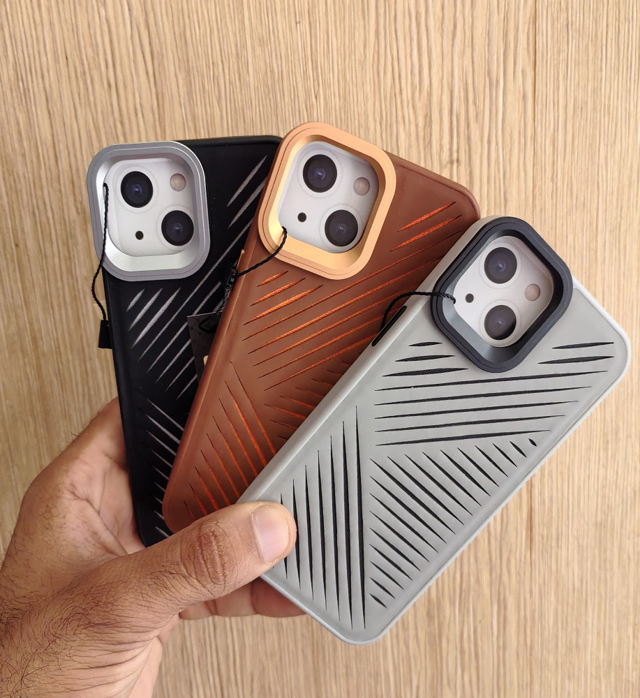  Shockproof iPhone 13 case with raised metal frame for camera protection 