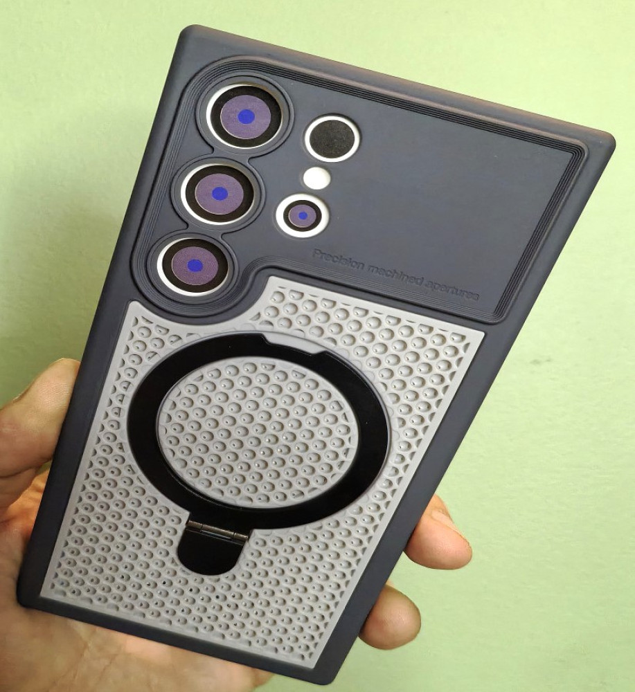  Silicone mesh case for Samsung S24 Ultra with a metal stand. 