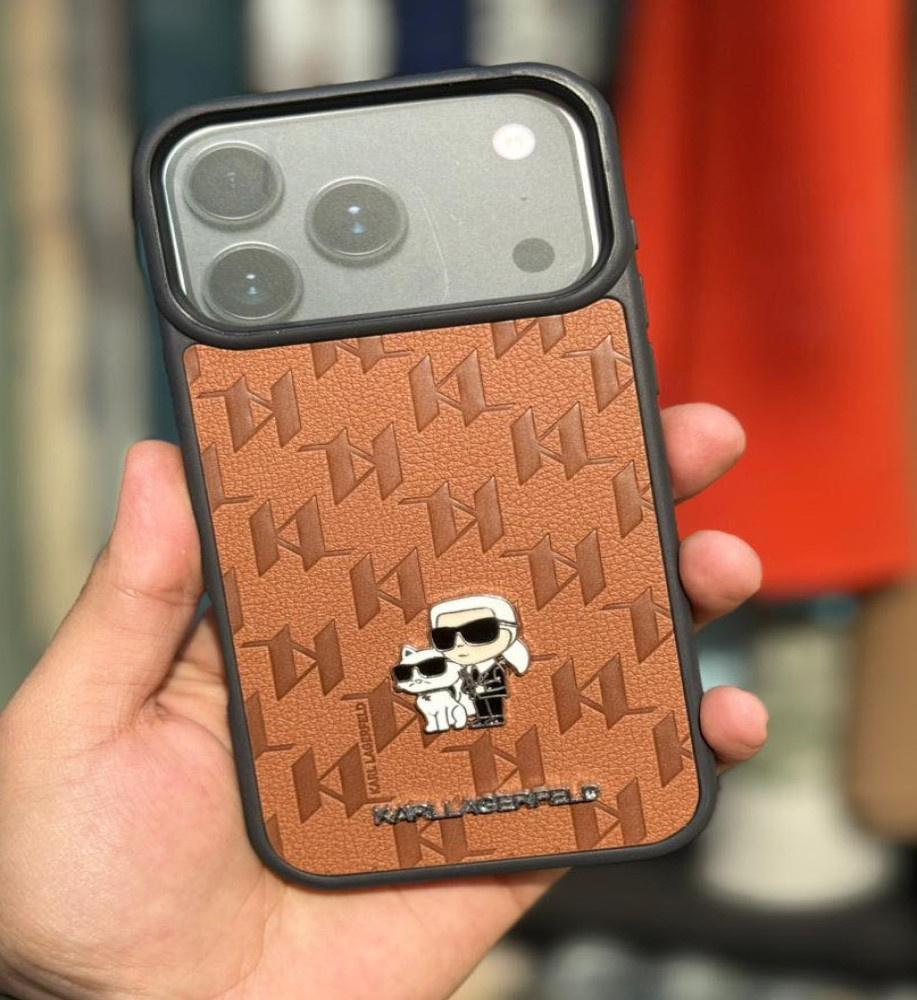  iPhone 18 Pro Max case with a leather texture and raised edges for shock protection. 